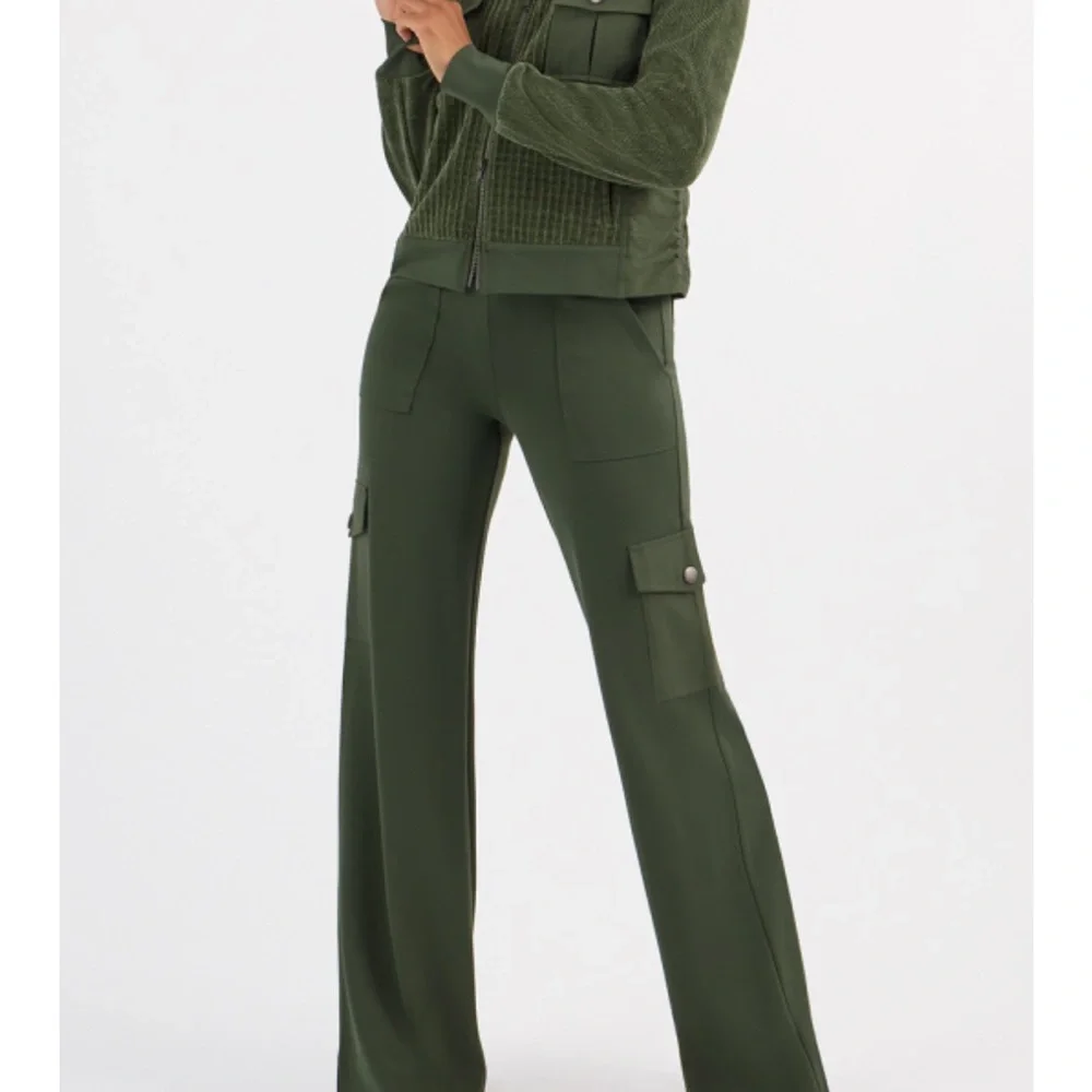 CAbi Olive Chargo Pants - Picture 9 of 9